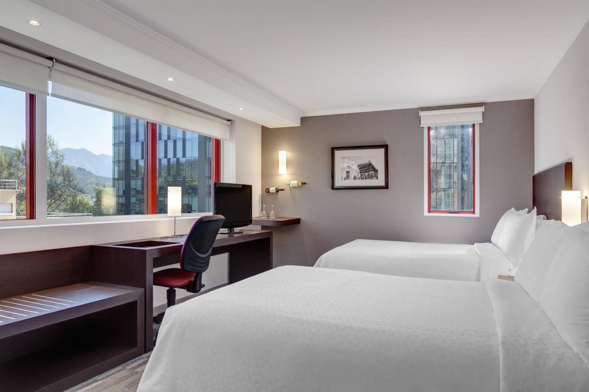Four Points By Sheraton Santiago de Chile Bagian luar foto