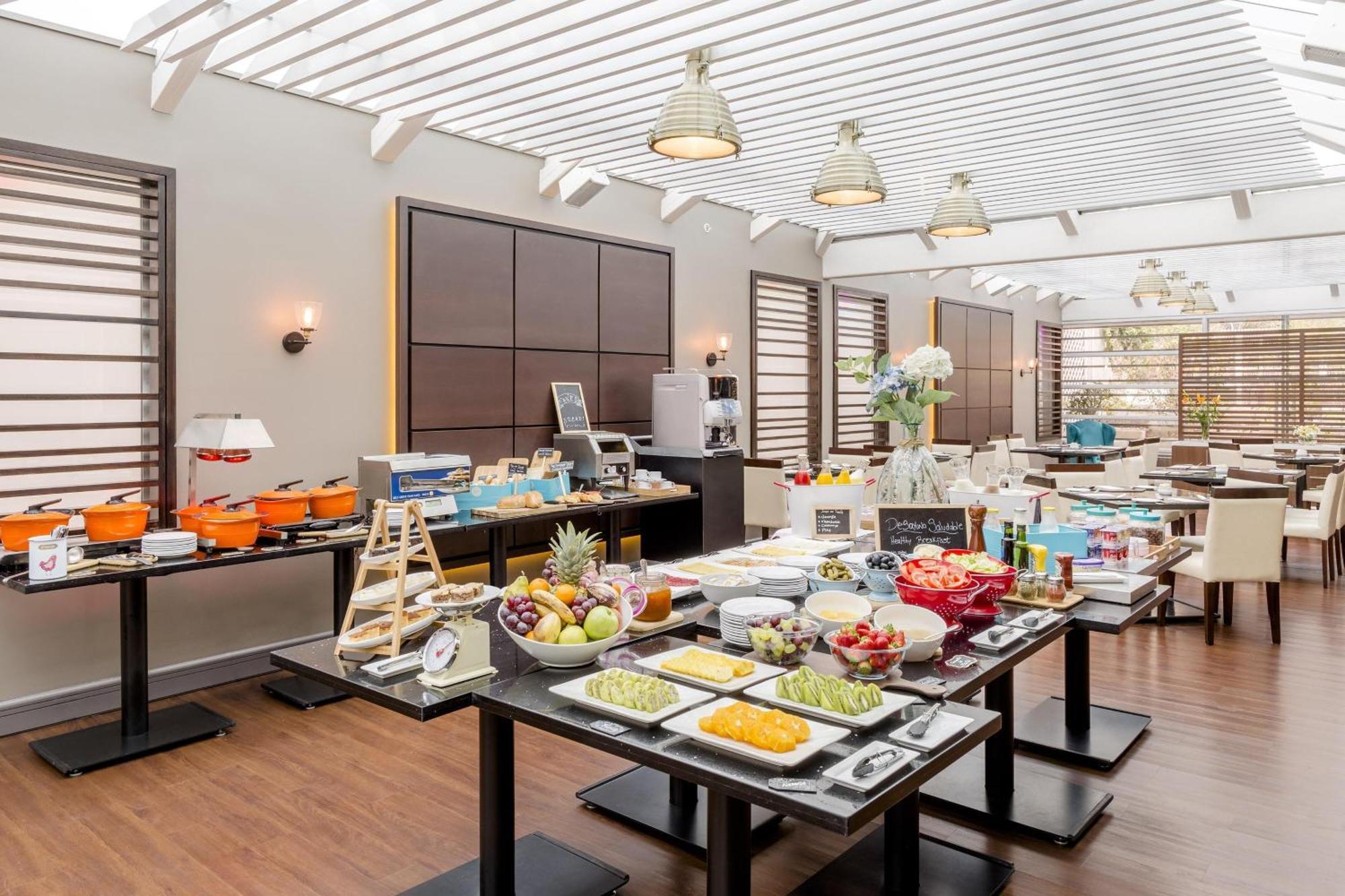 Four Points By Sheraton Santiago de Chile Bagian luar foto